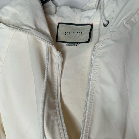 Men’s Gucci windbreaker off-white jacket w hood Size 46 NWTChest 25’, Length 28’ - Picture 14 of 14